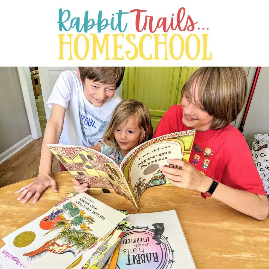 Curriculum sponsor logo – Rabbit Trails Homeschool